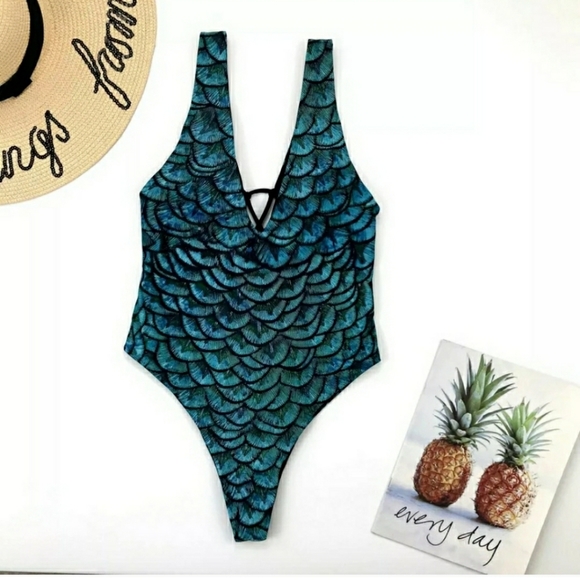 Reversible shell print mermaid swimsuit - Picture 2 of 7